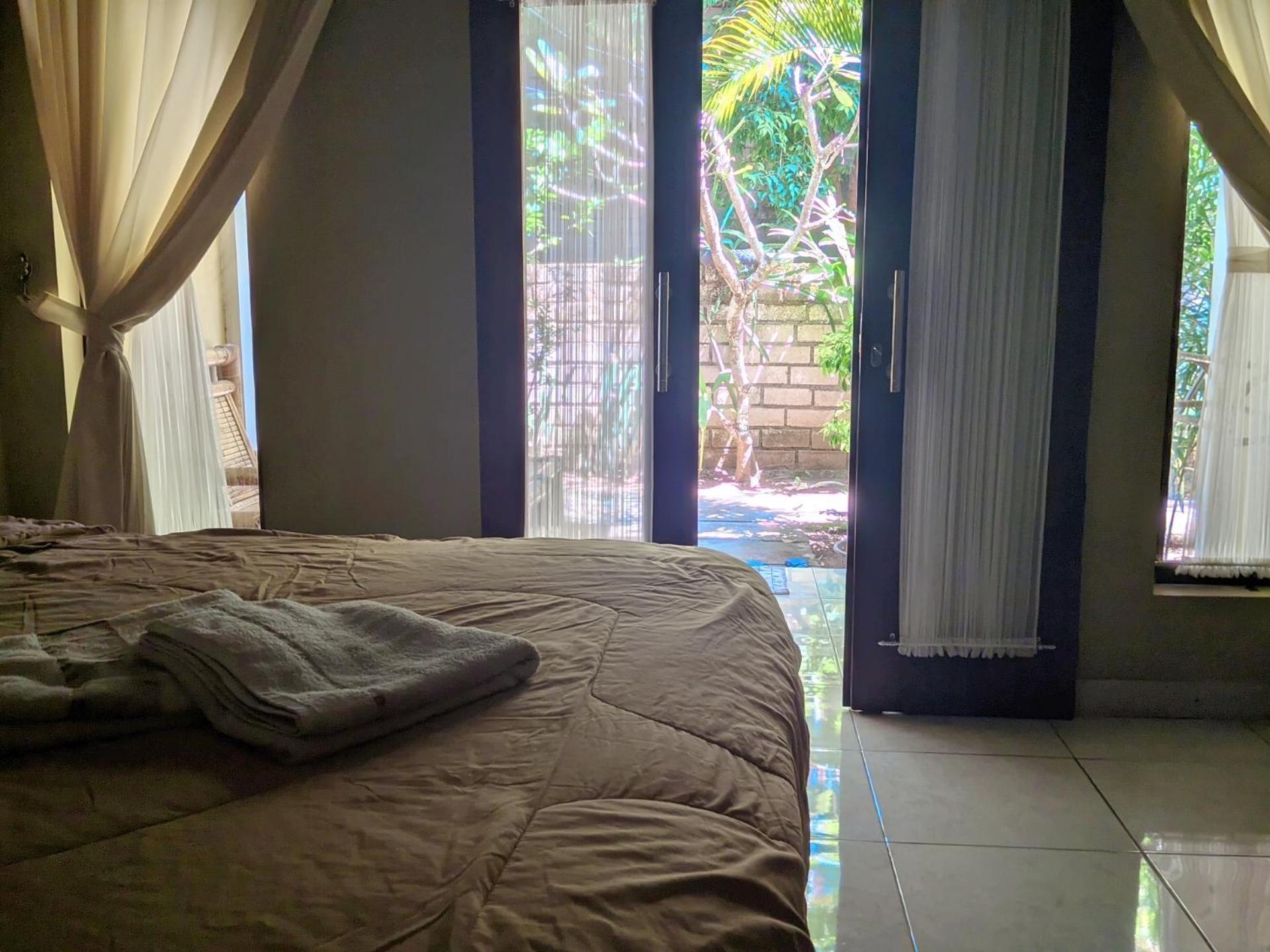 Three V Homestay Kuta  Buitenkant foto