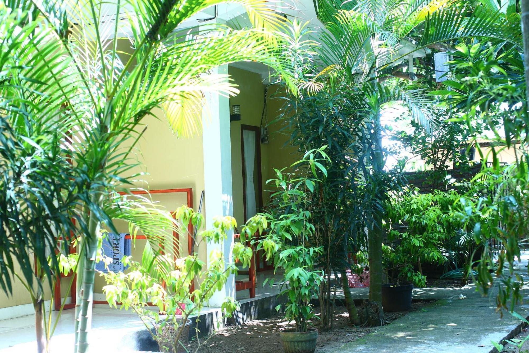 Three V Homestay Kuta  Buitenkant foto