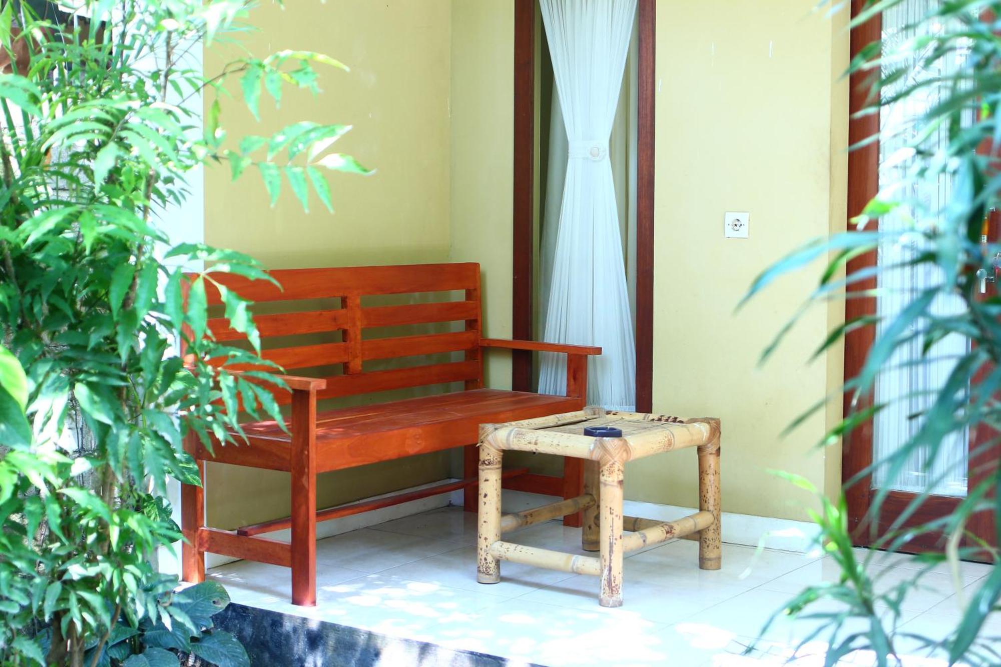 Three V Homestay Kuta  Buitenkant foto