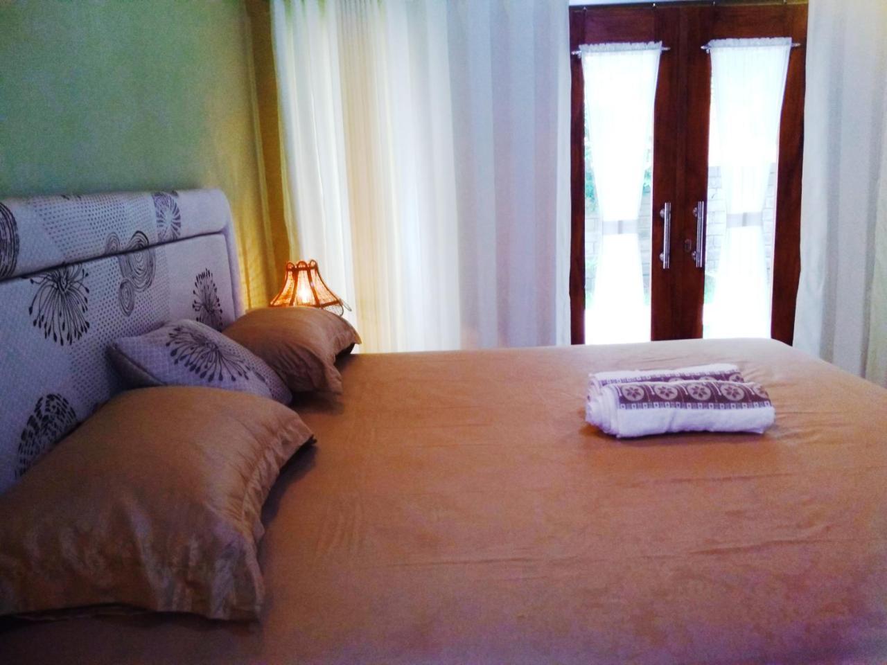 Three V Homestay Kuta  Buitenkant foto